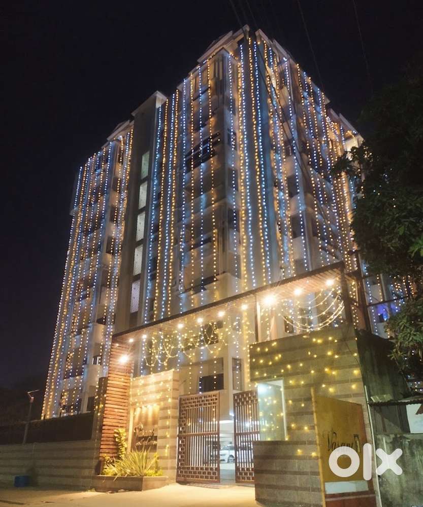 3bhk fully furnished flat very nice balcony view on 8th floor