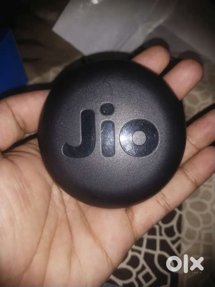 Jio Router JMR1040 Black 150 Mbps Data Card with Call Support (Black)