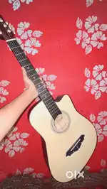 Intern guitar