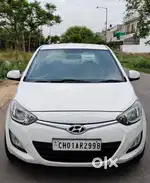 Hyundai i20 Petrol CVT Magna Executive, 2012, Petrol