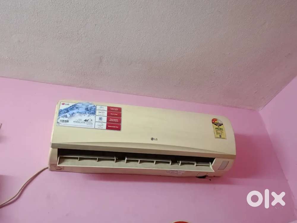LG 1.5 ton AC for sale
