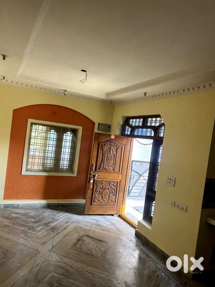 2bhk independent house with good water facility nd no owners