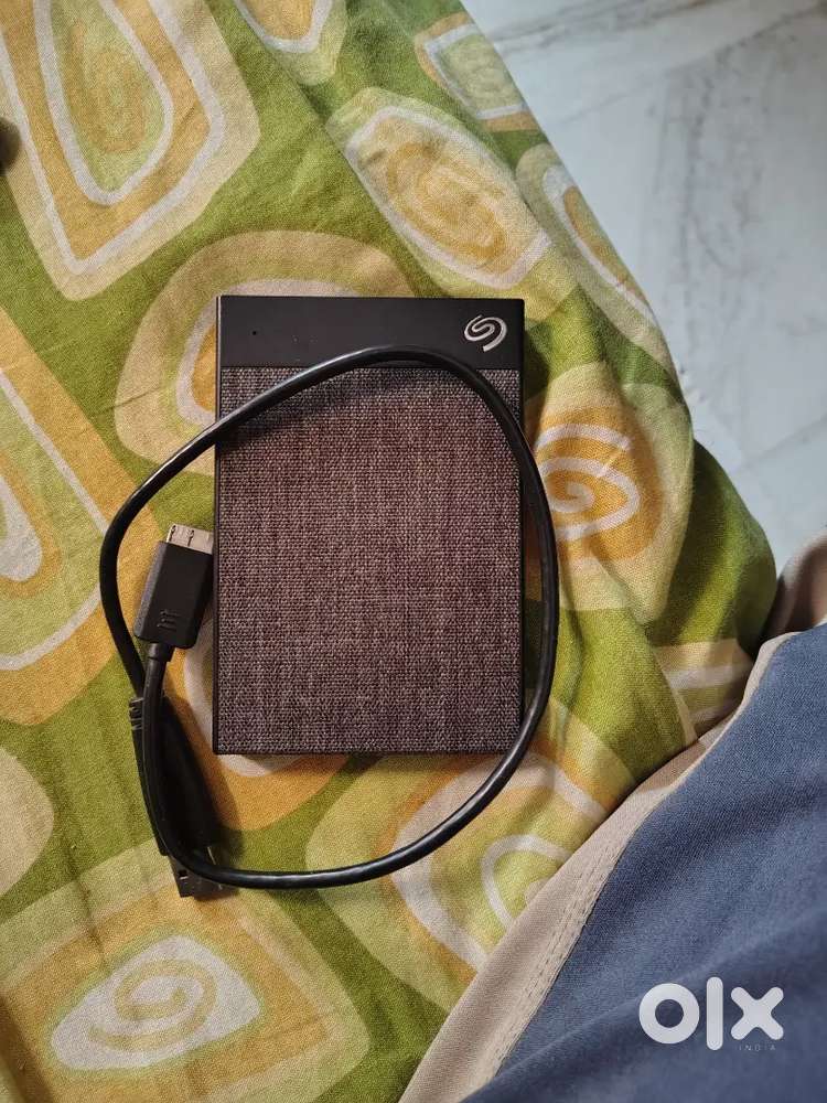 Seagate 2TB hard disk drive Seagate 1TB Hard disk drive.