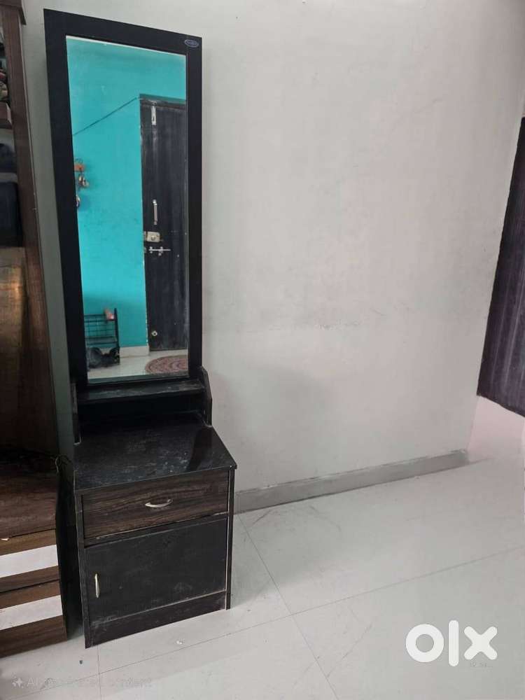 Modern Two-Tone Dressing Table with Mirror and Storage