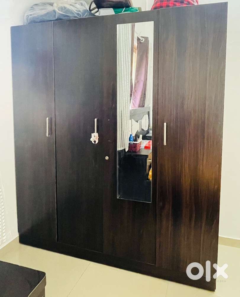 4 door wardrobe