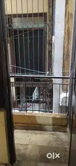 Single room available for rent in khanpur near saket metro