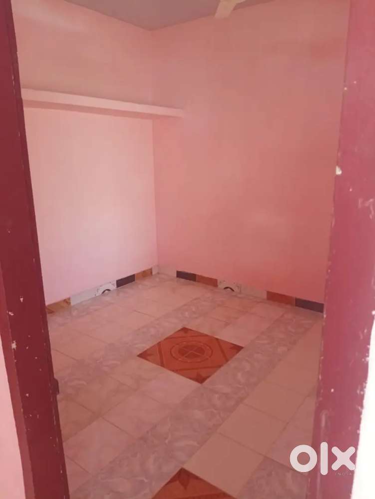 1 bhk small family house for rent jagathy jn