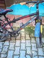 Vogue beamer hai bilkul working condition me hai black color kar diya