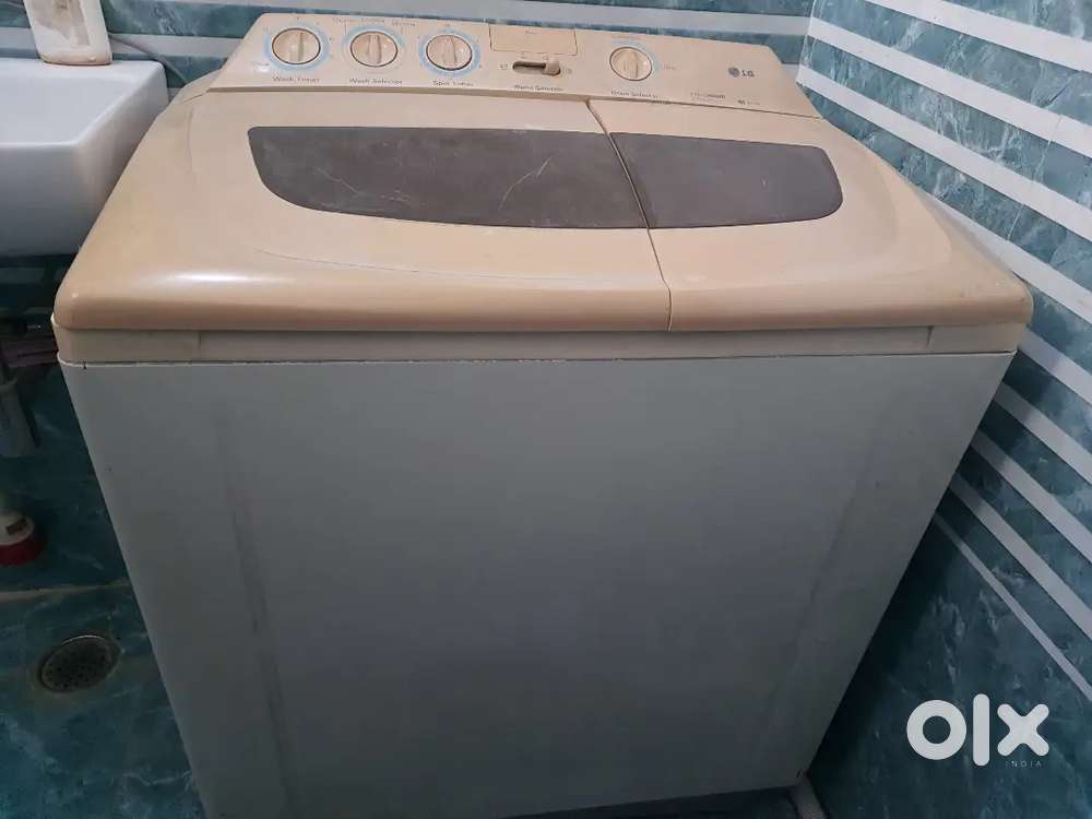 LG Semi Automatic Washing Machine 7KG