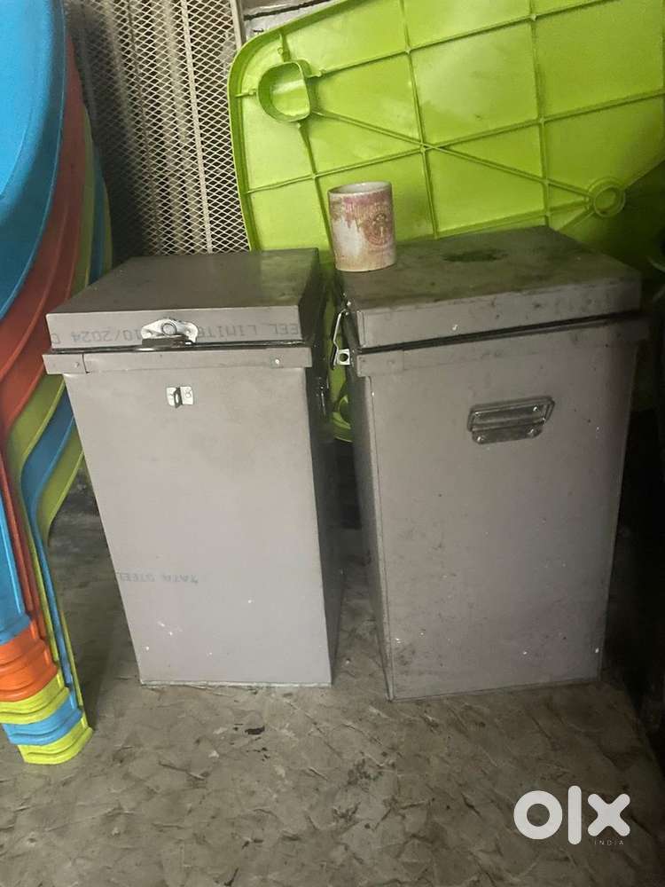 Atta Grinder, gas stove & dosa batti for commercial use