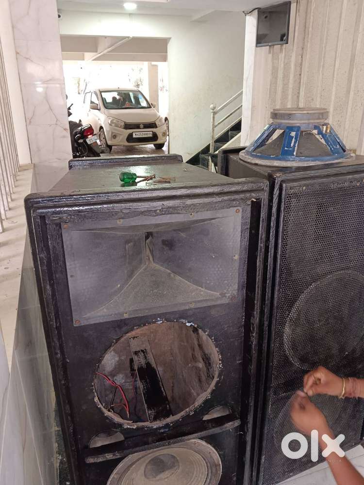 15 इंच डब्बल टॉवर स्पीकर