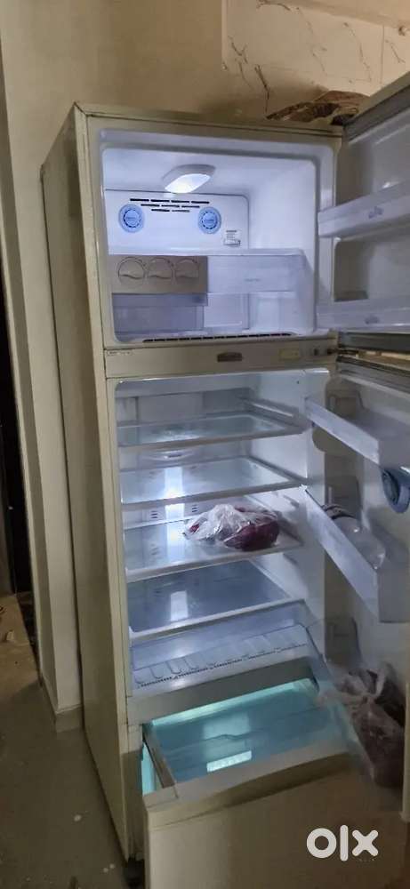LG white Fridge