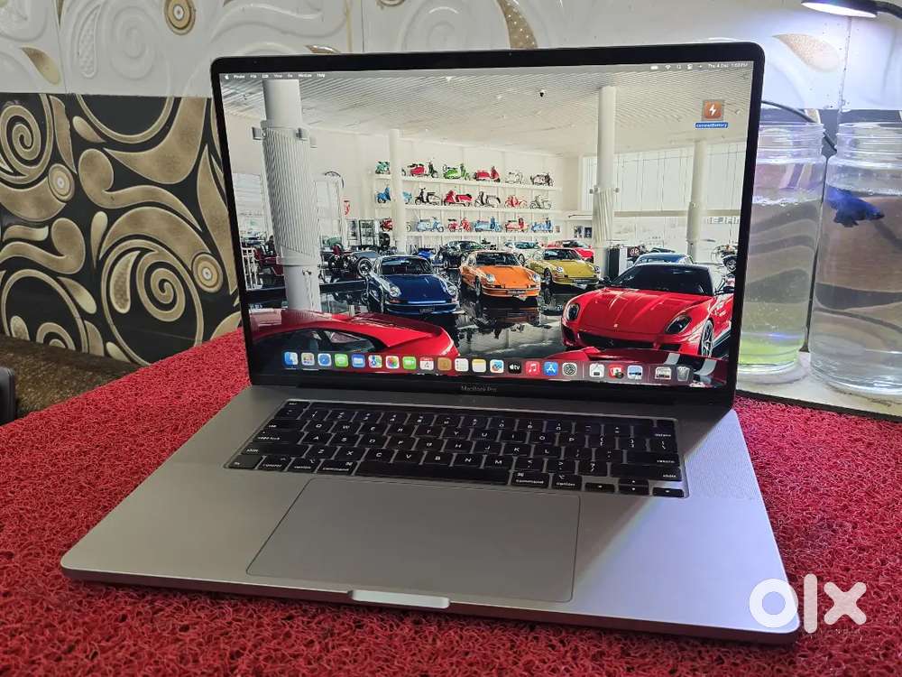 Apple Macbook Pro 2021 i7 16gb 512gb 5.5gb Graphics 16inch Retina