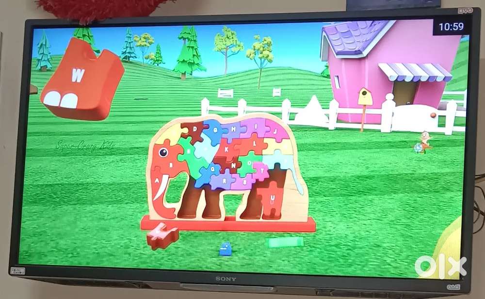 Sony tv 33 inch 2years old