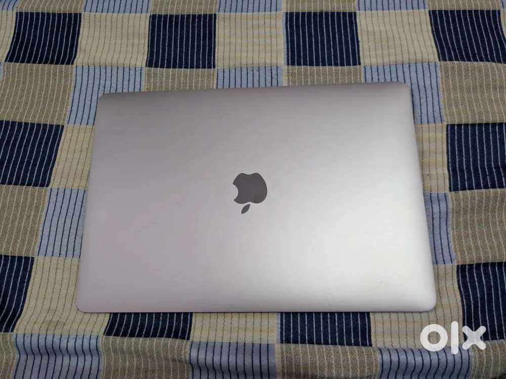 Apple macbook air 2019 13 inch