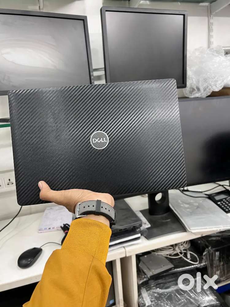 DELL 7400 LAPTOP
