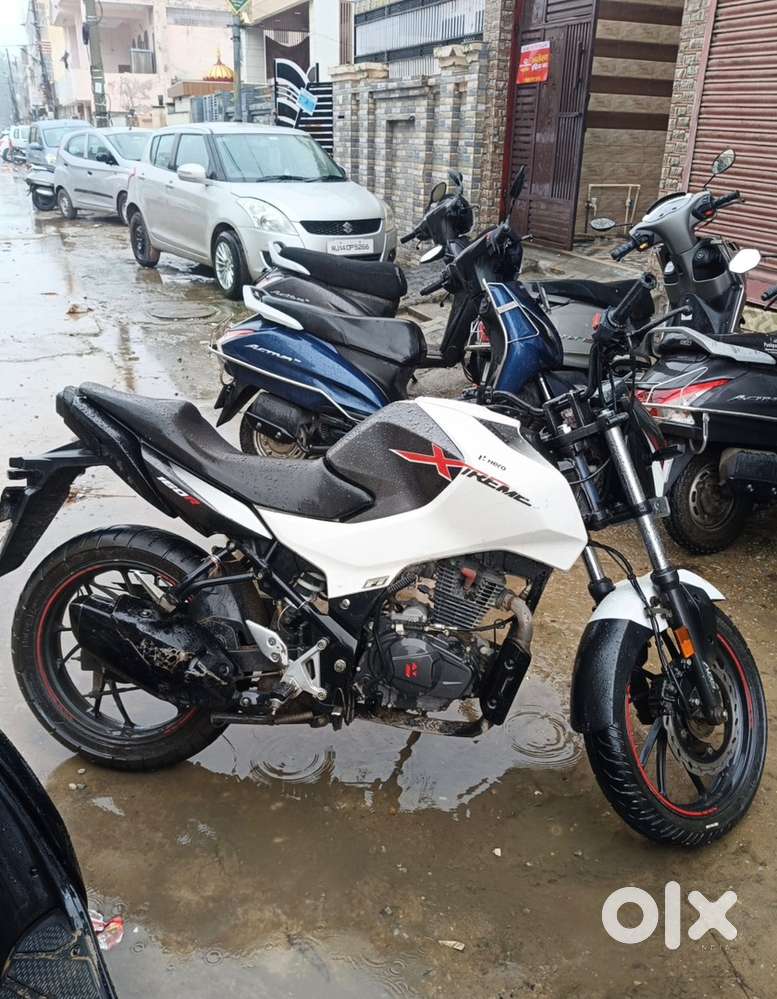 Brand new tyre, new battry,new chain set,100% engine garuntee