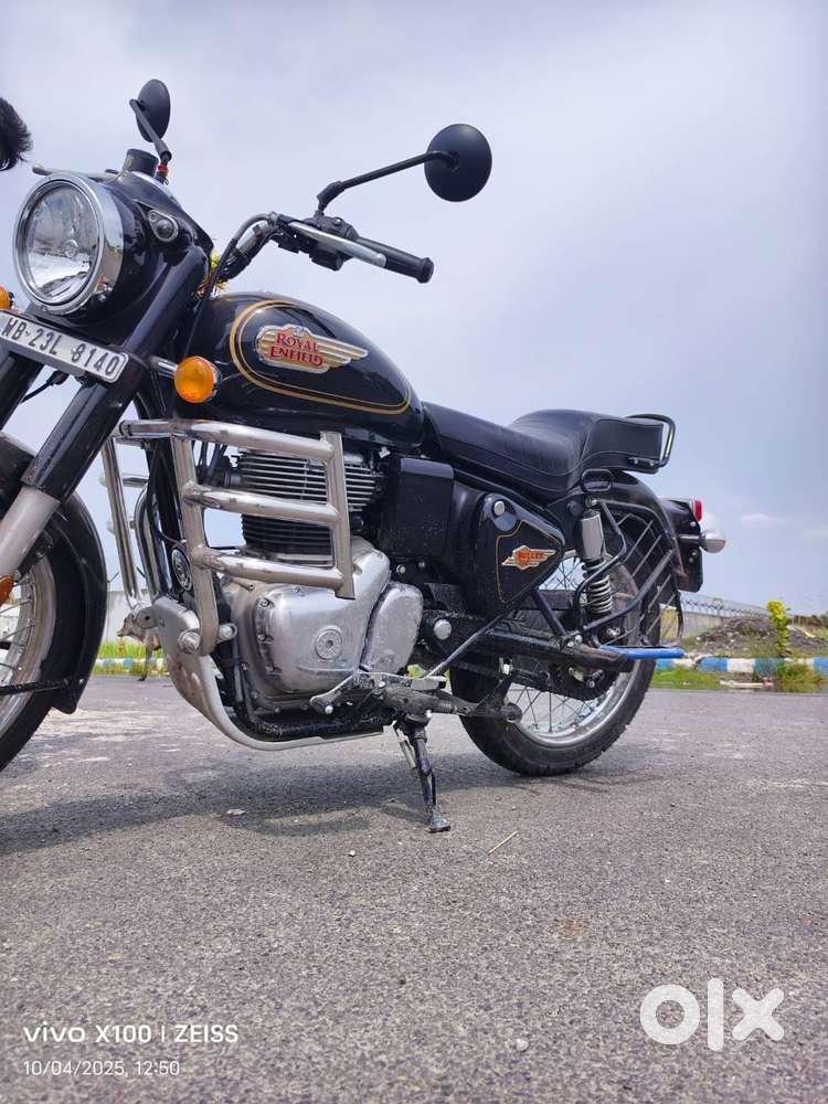 Bullet 350 batalian black