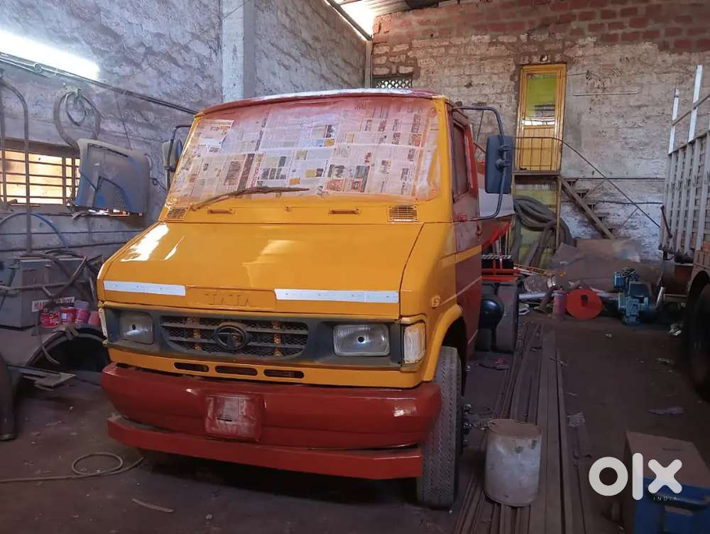 Water tanker driver want tata 709