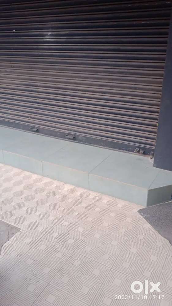 Moozhikkal shop for rent