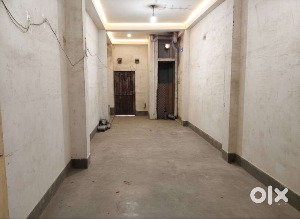 Sakchi Godown / Office - Big Hall, Bathroom, and Parking