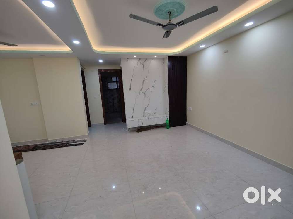 3bhk semi furnished flat