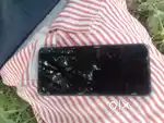 Mere pas do phone hai isliye beech raha hu