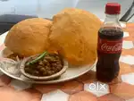 Chhole Bhature ka cook chiye