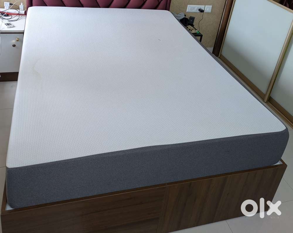 Wakefit shapesense orthopedic mattress 10 inch