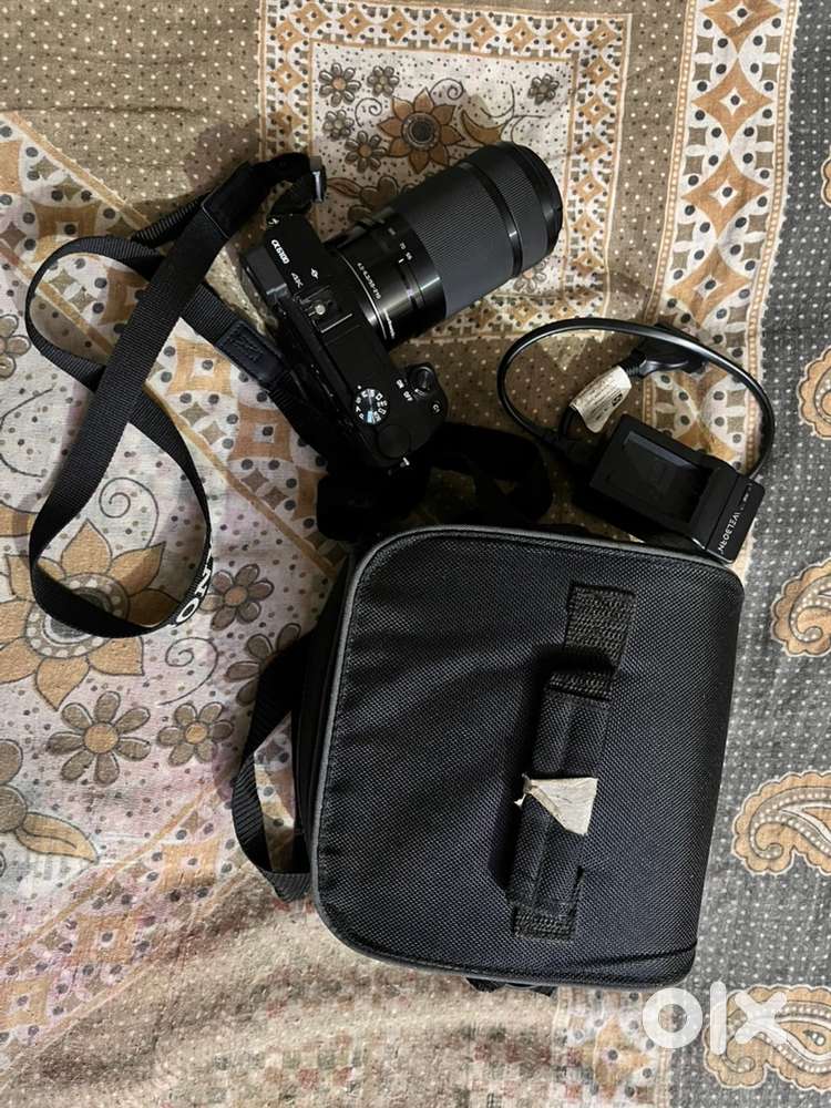 Sony 6100 Camera