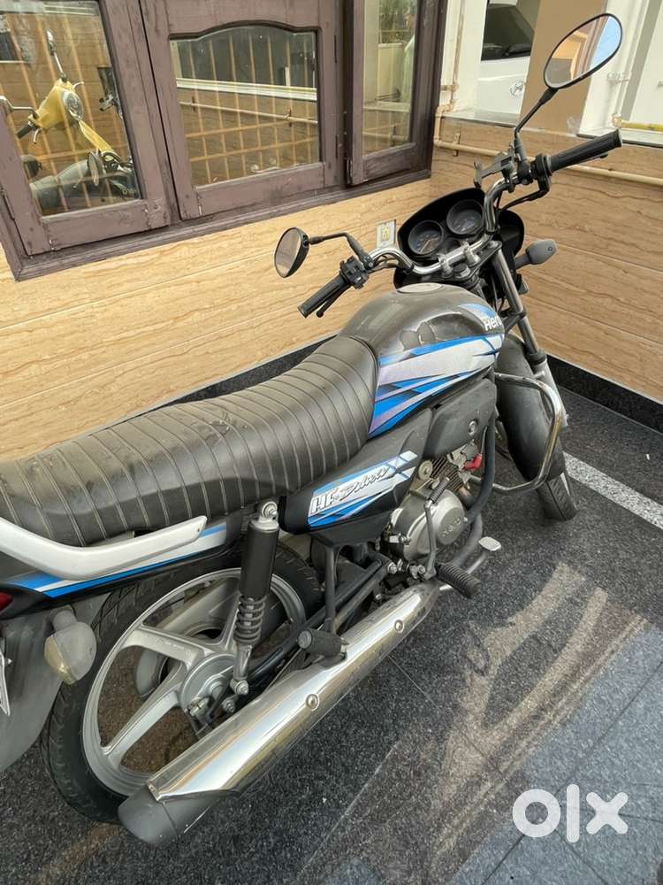 HF deluxe- Only 5300 km driven