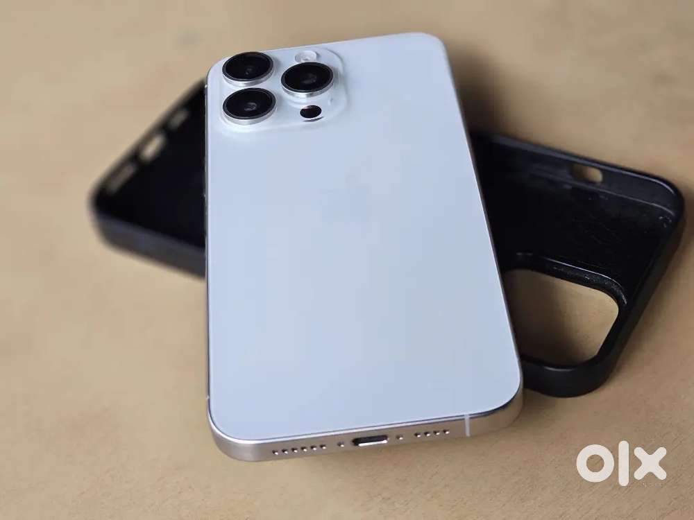 Iphone 15pro max white color 256gb