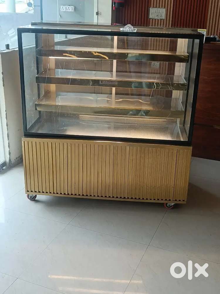 Display fridge