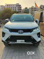 Toyota Fortuner Legender 4X2 AT 2.8, 2021, Diesel