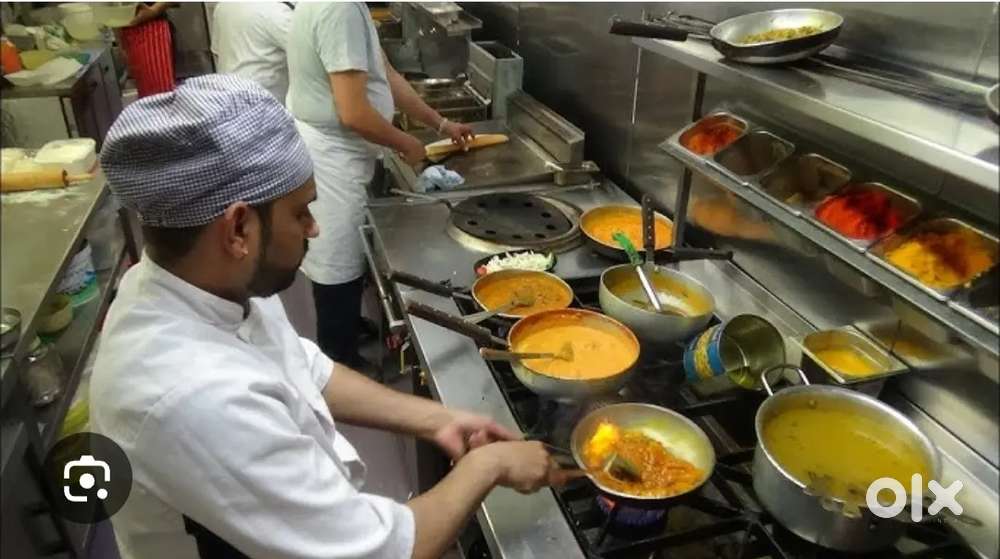 Kitchen Helper JOB Room + Khana FREE