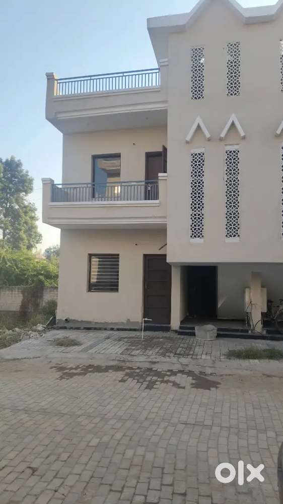 2bhk brand new flat or kothi for rent