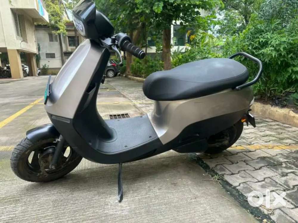 OLX S1X GEN 2 ( Silver 3kw 125 Km Range Daily)
