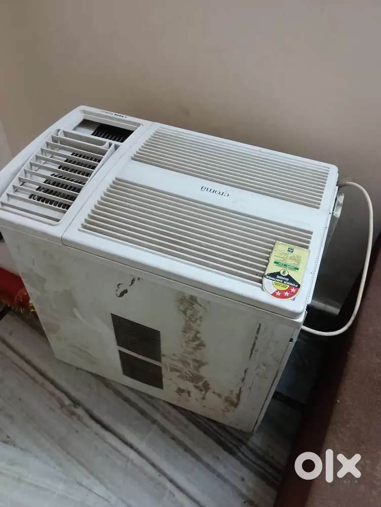 2 year old 3 star AC