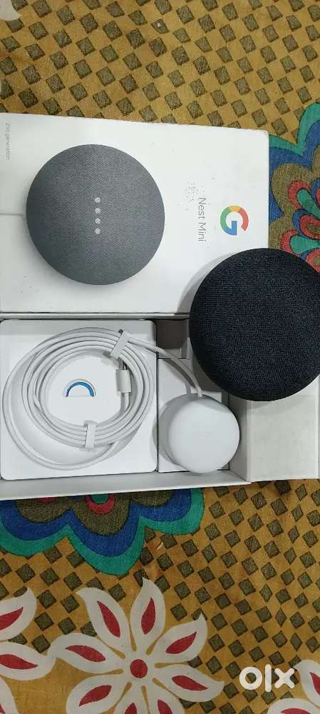 Goggle Assistant mini speaker