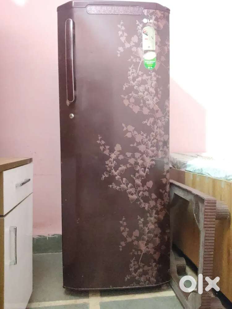 LG single door fridge in good condition perfect cooling