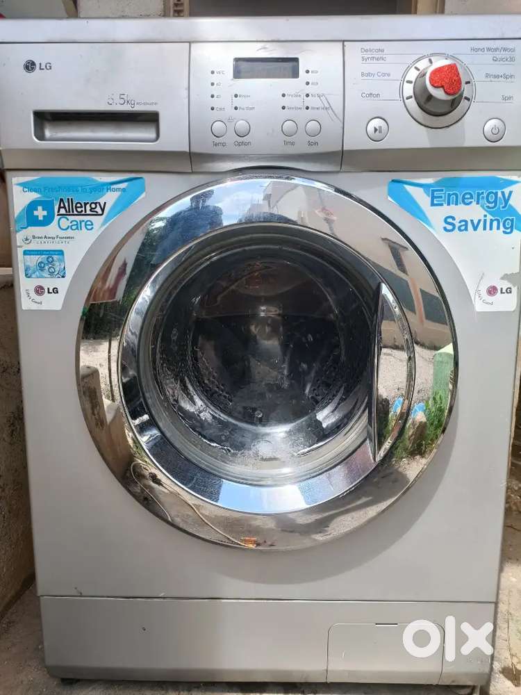 Lg front load Washingmachine 800XRpm available in perfect condition