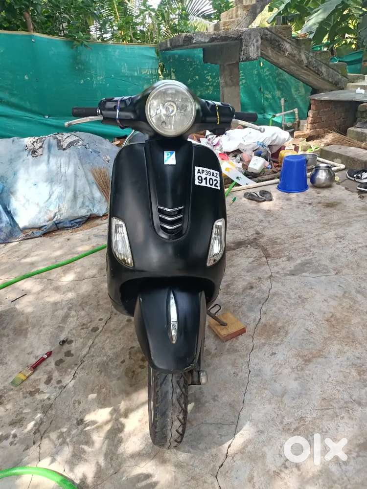 Vespa 125cc 35-42  mileage