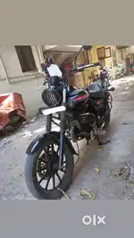 BAJAJ AVENGER STREET 220 CC