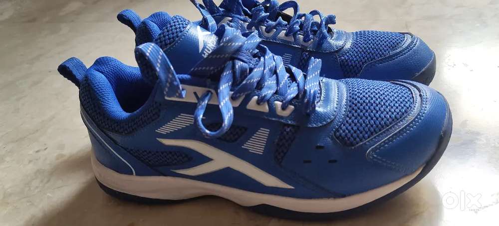 UK7 Badminton Shoe -HUNDRED company