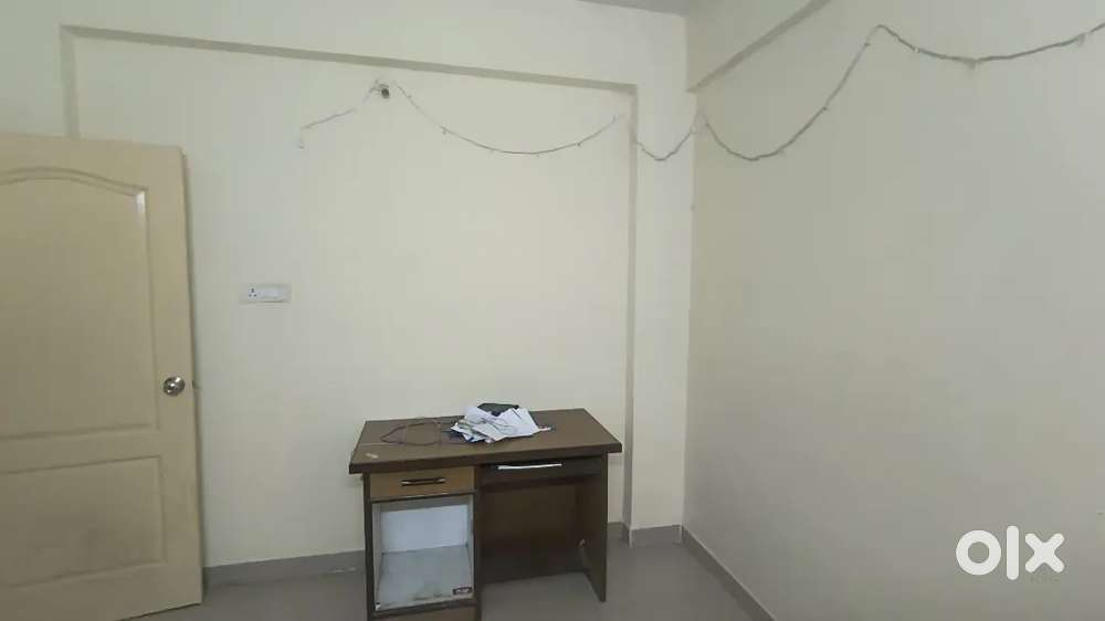 1bedroom in a 3bhk, with gym