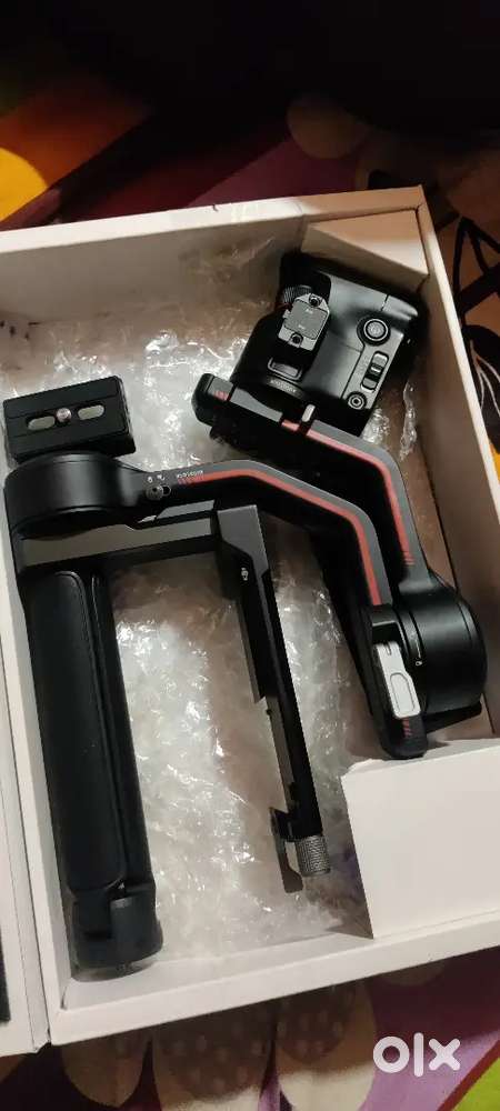 Dji air 2s 
Rs 3 gimbal 
85mm lens viltrox all are new