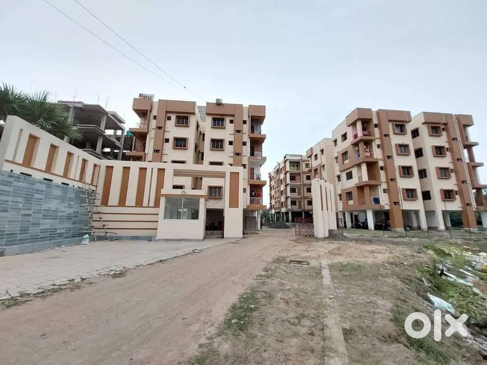 Plots and bungalows are on sale in Newtown