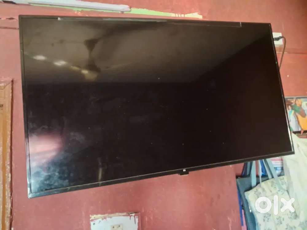 Indroid mi tv . Good condition..55 inch