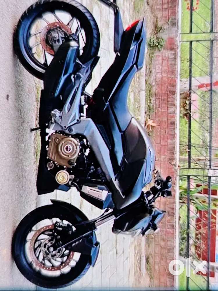 Dominar 400 cc top speed 170