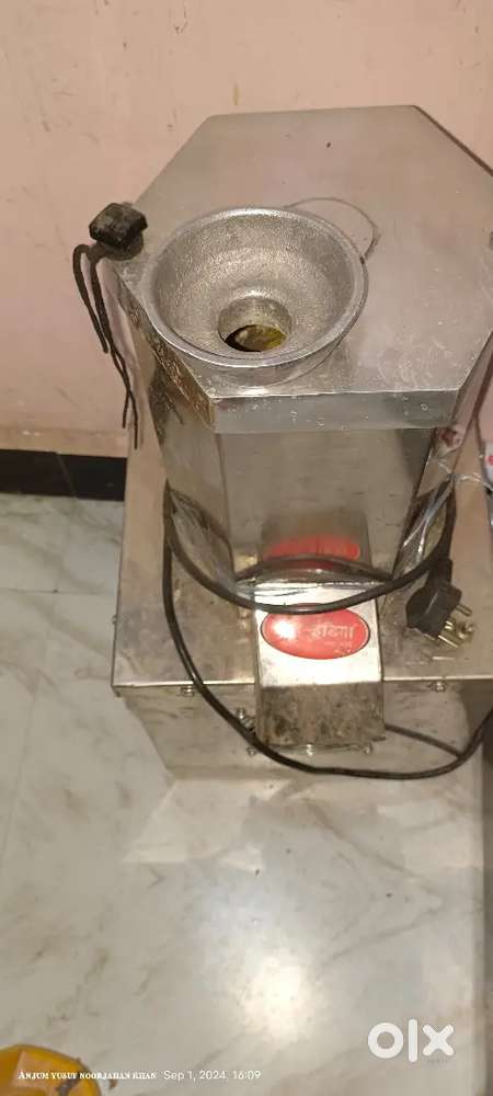 लसन् छिलने की बिजली वाली मशीन